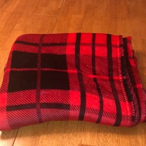 Red and Black Checkered Throw Blanket